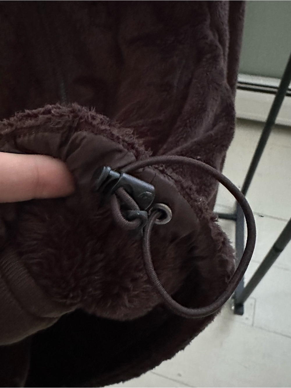 The North Face Women's Brown Fuzzy Plush Jacket - Picture 6 of 6